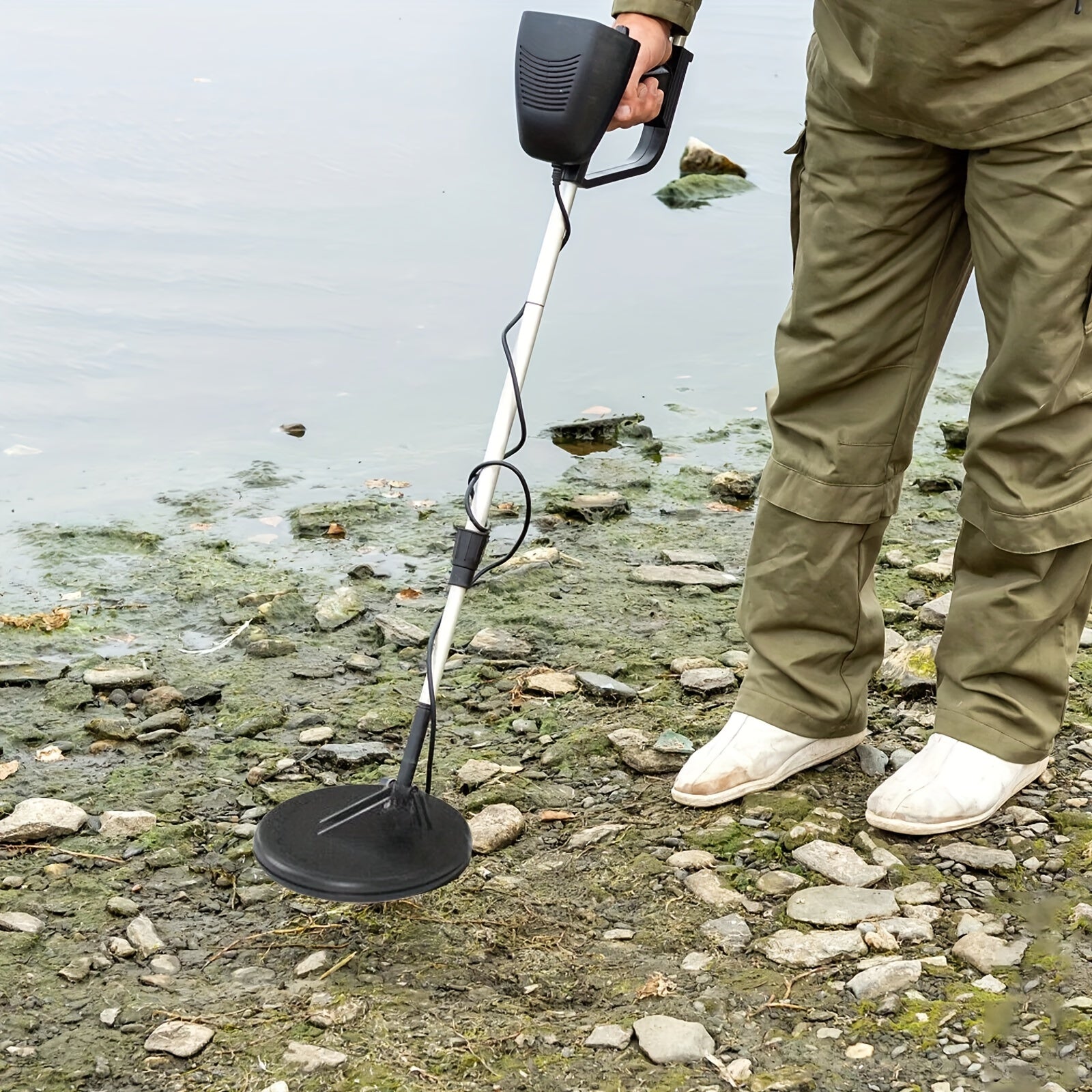 LCD Metal Detectors Golden Digger Deep Sensitive Hunter Coil Searcher, Adjustable High-Sensitivity Coil Golden Digger Deep Search Metal Detector - Accurate Treasure Hunter For Beginners And Professionals - Suitable For Finding Lost Jewelry And Coins