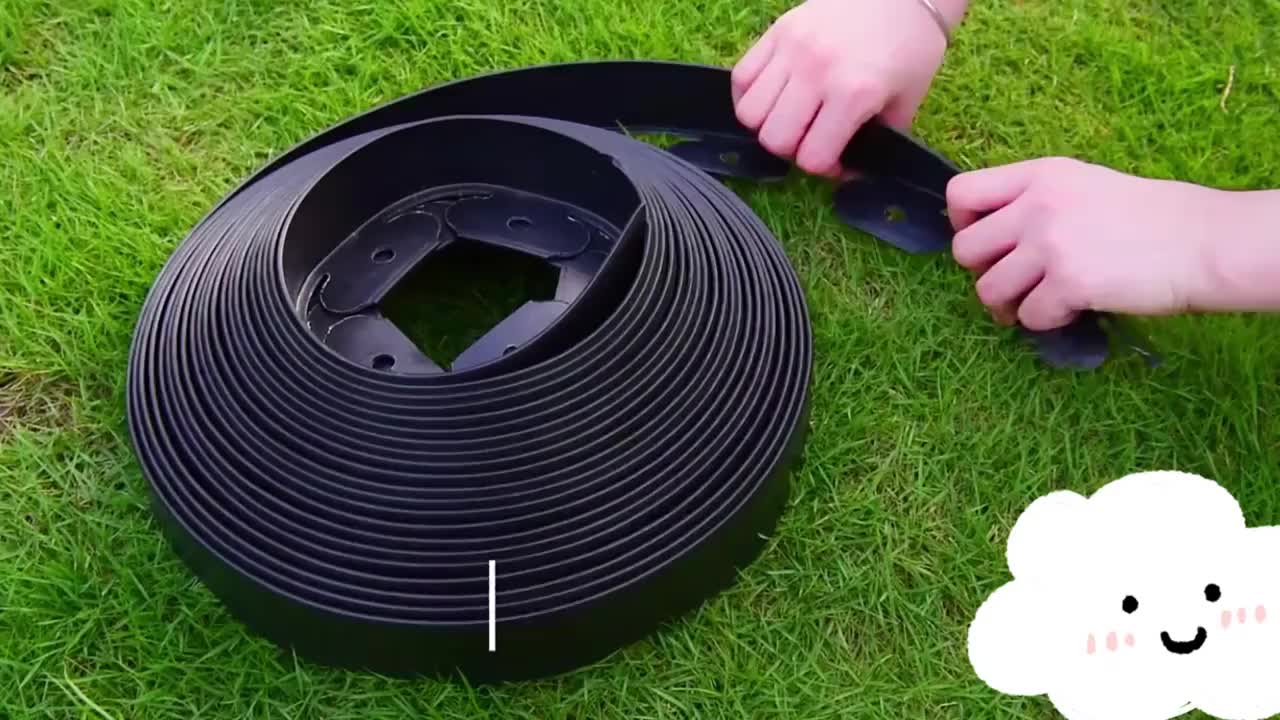 Flexible Garden Boundary Tape Measuring 393.7 Inches, Or 787.4 Inches, Designed for Landscape Edging. This Mini Plastic Fence Comes with 30 Stakes And Is Suitable for Flower Beds in Courtyards