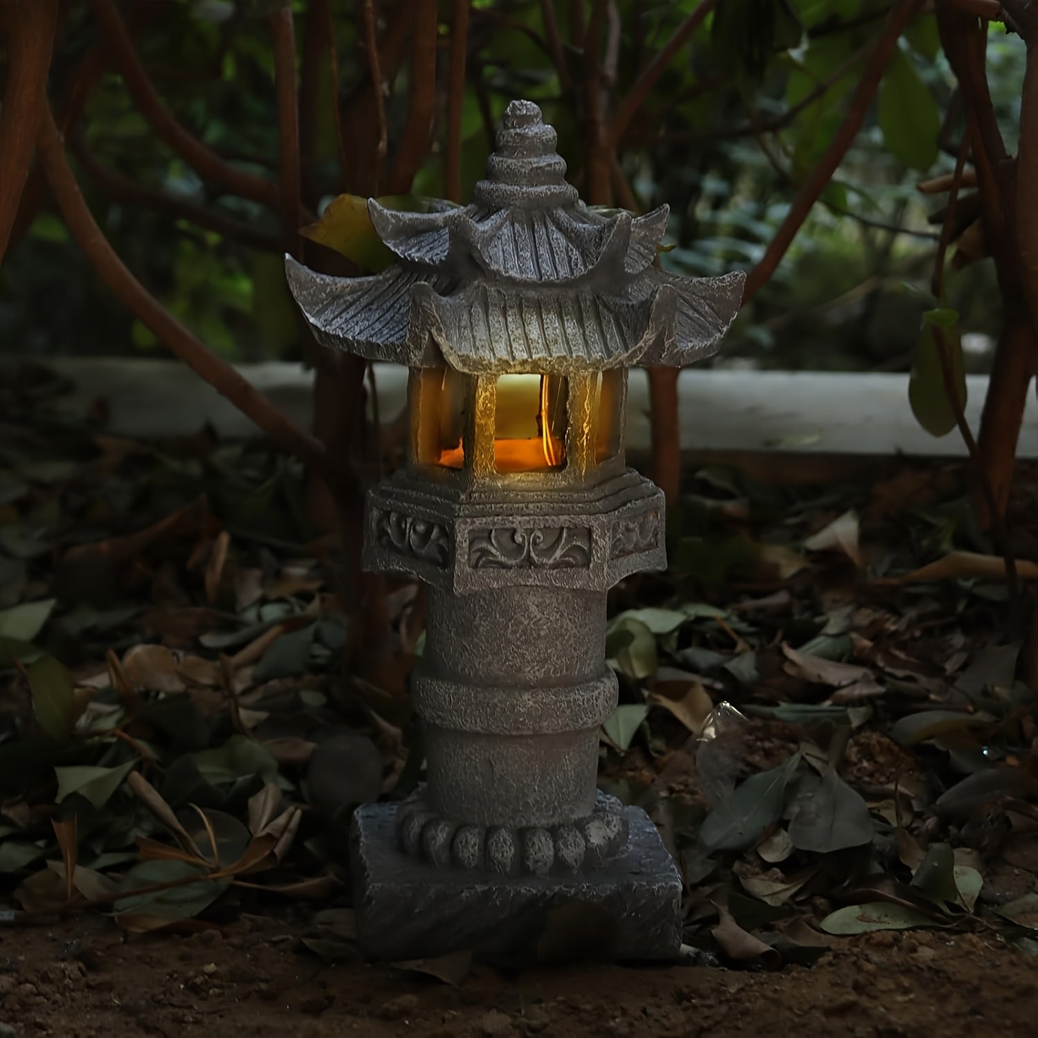 Solar Pagoda Light IPX4, Japanese Pathway Light, Solar Outdoor Statue, Garden Light, Zen Pagoda Decorative Light for Courtyard and Porch, Light Control Light, Outdoor Statue