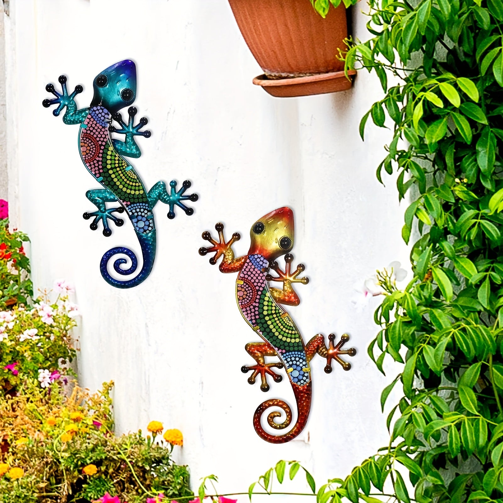 15 Inch Metal Gecko Wall Art - 2pcs Lizard Outdoor Decor Hanging Glass Sculpture Decoration for Garden Fence Home